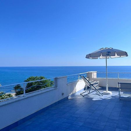 Hotel Ferretti Диаманте Екстериор снимка